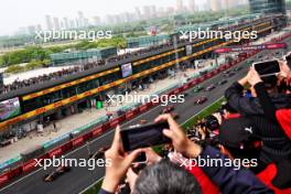Max Verstappen (NLD) Red Bull Racing RB20 leads at the start of the race. 21.04.2024. Formula 1 World Championship, Rd 5, Chinese Grand Prix, Shanghai, China, Race Day.
