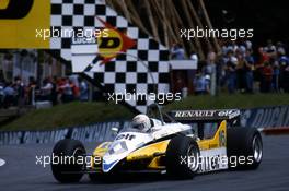 Rene Arnoux (FRA) Renault R30B