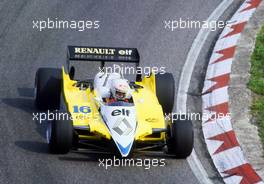 Rene Arnoux (FRA) Renault RE 30B