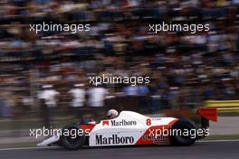 Niki Lauda (AUT) McLaren MP4 1B Ford Cosworth