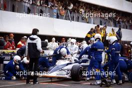 Nelson Piquet (BRA) Brabham BT52 Bmw 2nd position during pit stop