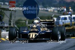 Elio de Angelis (ITA) Lotus 94T Renault