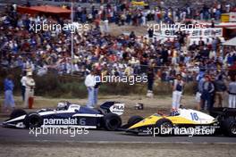 Riccardo Patrese (ITA) Brabham BT52B Bmw battles with Eddie Cheever (USA) Renault RE 40