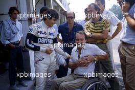 Nelson Piquet (BRA) Brabham talks with Clay Regazzoni
