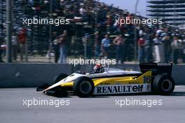 Eddie Cheever (USA) Renault RE 40