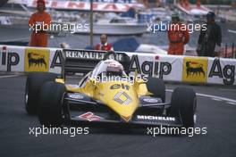 Alain Prost (FRA) Renault RE 40 3rd position