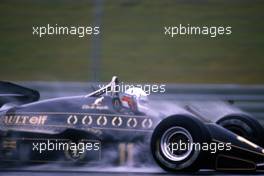 Elio de Angelis (ITA) Lotus 95T Renault
