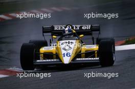 Derek Warwick (GBR) Renault RE 50 3rd position