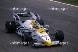 Keke Rosberg (FIN) Williams FW09B Honda