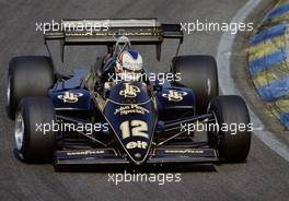 Nigel Mansell (GBR) Lotus 95T Renault 3rd position