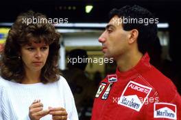 Michele Alboreto (ita) con la moglie Nadia nel 1984
