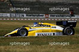 Derek Warwick (GBR) Renault RE 50 3rd position