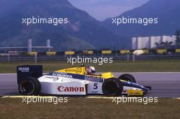 Nigel Mansell (GBR) Williams FW10 Honda