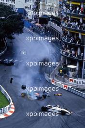 Crash between Nelson Piquet (BRA) Brabham BT 54 BMW and Riccardo Patrese (ITA) Alfa Romeo 185T during the race at Sainte Devote corner