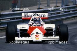 Alain Prost (FRA) McLaren MP4/2B Tag Porsche 1st position
