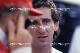 Alain Prost (FRA) McLaren talks with Niki Lauda (AUT)