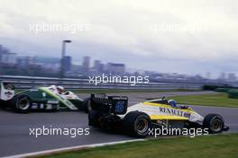 Derek Warwick (GBR) Renault RE60