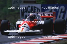 Alain Prost (FRA) McLaren MP4/2C Tag Porsche