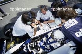 Riccardo Patrese (ITA) Brabham BT55 Bmw talks with Gordon Murray (RSA),Charlie Whiting (GBR) and Herbie Blash (GBR)