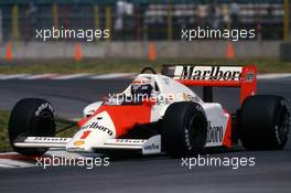 Alain Prost (FRA) McLaren MP4/2C Tag Porsche 2nd position
