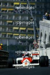 Keke Rosberg (FIN) McLaren MP4/2C Tag Porsche 2nd position