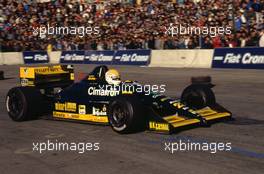 Pierluigi Martini (ITA) Minardi M188 Ford Cosworth Lois Minardi Team