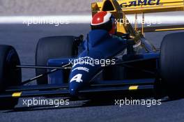 Johnny Herbert (GBR) Tyrrell 018 Ford Cosworth