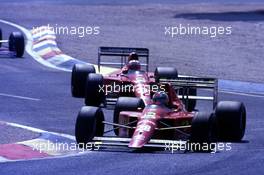 Gerhard Berger (AUT) Ferrari 640 leads teammate Nigel Mansell (GBR)