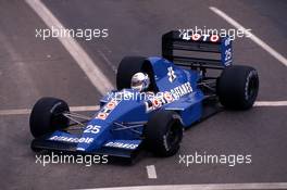 Nicola Larini (ITA) Ligier JSS33B Ford Cosworth