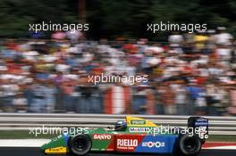 Alessandro Nannini (ITA) Benetton B190 Ford Cosworth