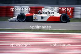 Gerhard Berger (AUT) McLaren MP4/6 Honda 2nd position