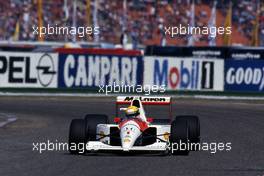 Ayrton Senna da Silva (BRA) McLaren MP4/6 Honda