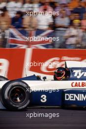 Olivier Grouillard (FRA) Tyrrell 020B Ilmor