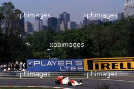Gerhard Berger (AUT) McLaren MP4/7A Honda 1st position