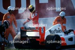 Ayrton Senna da Silva (BRA) McLaren MP4/7A Honda the engine is broken