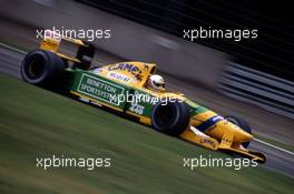 Martin Brundle (GBR) Benetton B192 Ford Cosworth 2nd position