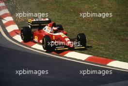 Gerhard Berger (AUT) Ferrari F93A crash