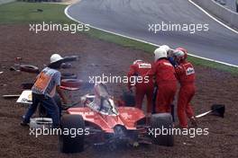 Gerhard Berger (AUT) Ferrari F93A after the accident with Michael Andretti (USA) McLaren