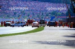 Fia Formula One World Championship 1994 GP F1 Imola (I) Crash of Ayrton Senna (bra) Williams FW16 Renault First aid