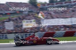 Eddie Irvine (IRL) Ferrari F310 Scuderia Ferrari