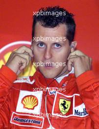 14.07.2000 Spielberg, .sterreich Formel 1 in Spielberg. Michael Schumacher bereitet sich fYr die erste Testfahrt auf dem Zeltweg Ring vor. c xpb.cc