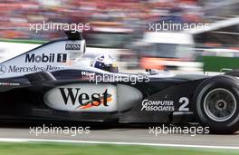 28.07.2000 Hockenheim, Deutschland, David Coulthard im McLaren-Mercedes heute beim 1. Freien Training zum Formel 1 Grand Prix von Deutschland in Hockenheim. c xpb.cc