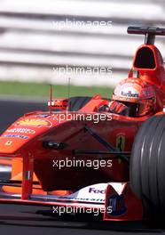 09.09.2000 Monza, Italien, Michael Schumacher im Ferrari heute beim Training zum Formel 1 Grand Prix von Italien in Monza.  c xpb.cc