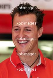 10.09.2000 Monza, Italien, Michael Schumacher gutgelaunt heute Morgen vor dem Warmup zum Formel 1 Grand Prix von Italien in Monza. c xpb.cc