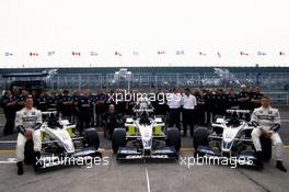 Ralf Schumacher (GER) Jenson Button (GBR) Williams FW22 Bmw and all team Williams Bmw