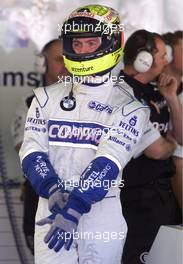 03.03.2001 Melbourne, Australien, Ralf Schumacher in der BMW-Williams-Box am Samstag beim Qualifying zum Formel 1 Grand Prix im australischen Melbourne. c xpb.cc