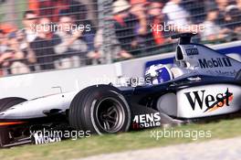 03.03.2001 Melbourne, Australien, David Coulthard im McLaren-Mercedes beim Qualifying zum Formel 1 Grand Prix im australischen Melbourne. c xpb.cc