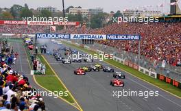 04.03.2001 Melbourne, Australien, Michael Schumacher gewinnt den Start des Formel 1 Grand Prix im australischen Melbourne. c xpb.cc