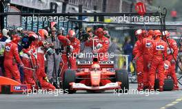 04.03.2001 Melbourne, Australien, Michael Schumacher (Ferrari) nach einem Boxenstop heute beim Formel 1 Grand Prix im australischen Melbourne. c xpb.cc