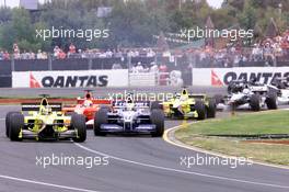 04.03.2001 Melbourne, Australien, Heinz Haradl Frentzen (Jordan) und Ralf Schumacher (BMW-Willams)  heute beim Formel 1 Grand Prix im australischen Melbourne. c xpb.cc